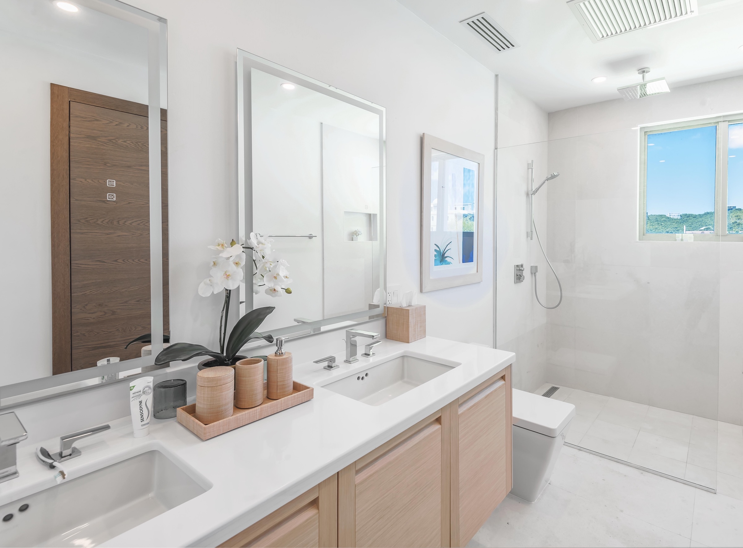 Ocean View Signature Suite